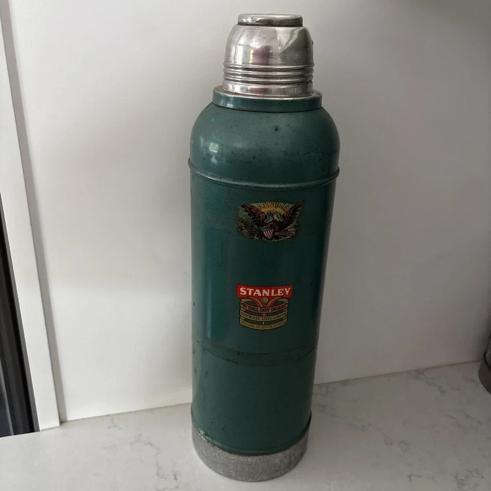 Vintage Stanley Super Vac Stainless Steel Lined Thermos USA N945 Red Label - Picture 1 of 7